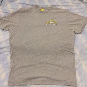 Men’s graphic hollister tshirt